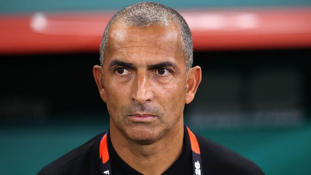 Tunísia despede Lamouchi após apenas um jogo no Mundial