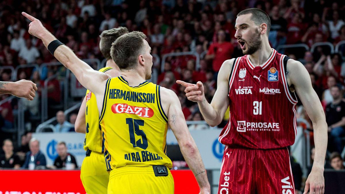 Bamberg evita eliminação e vence ALBA Berlin no jogo 4