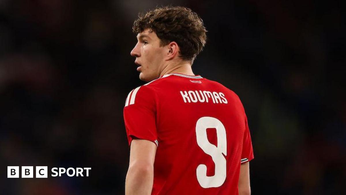 Lewis Koumas promete afirmar-se no País de Gales após subida com o Hull City
