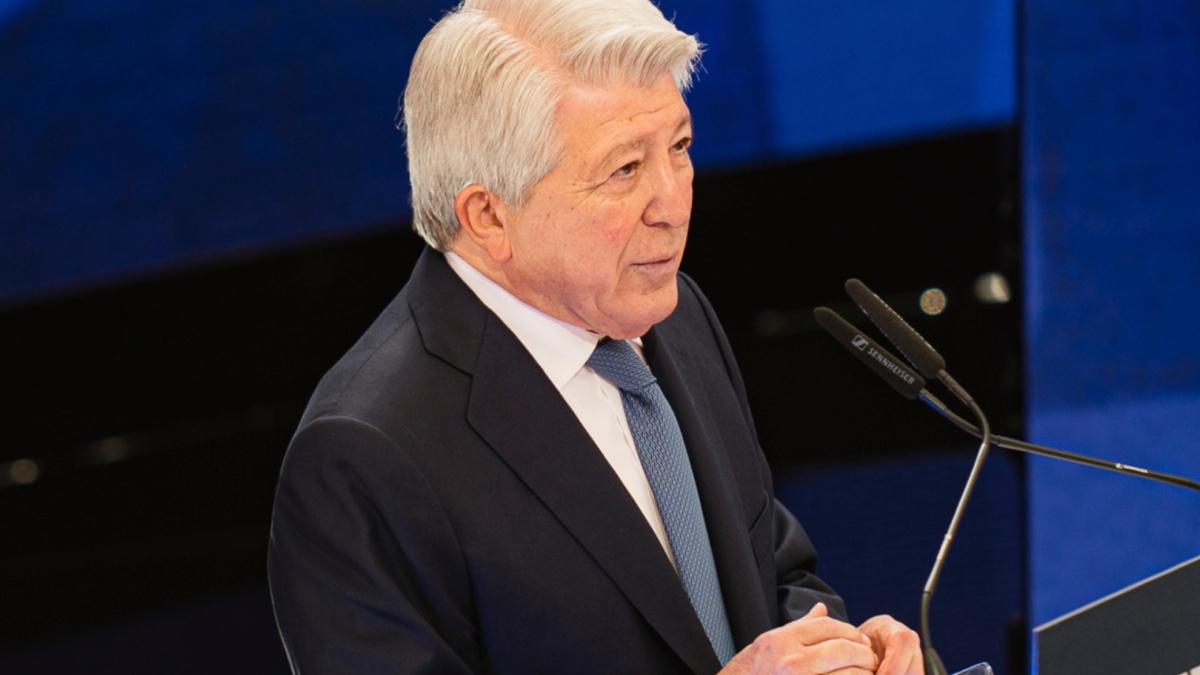 Enrique Cerezo: "Julián Álvarez é jogador do Atlético e não só por esta época passada, mas por muitas outras"