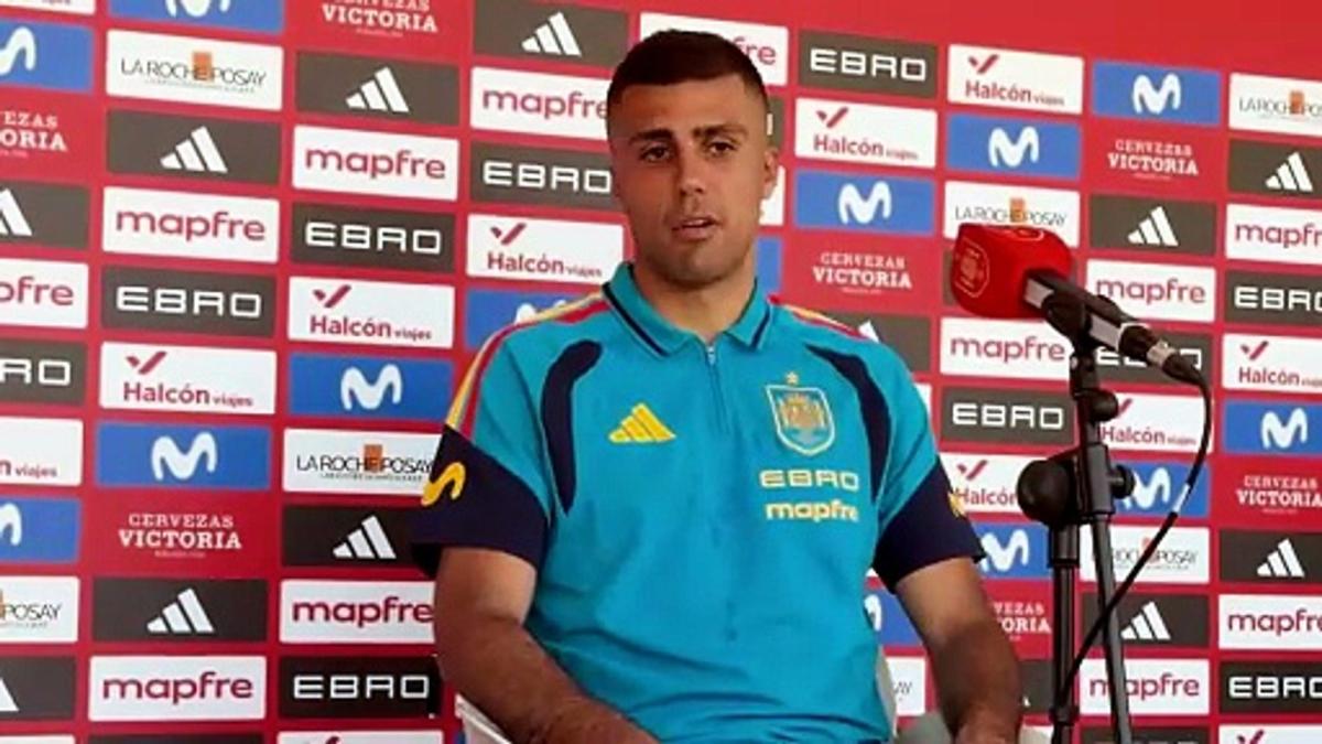 Rodri e uma possível chegada ao Real Madrid: "Entendo o ruído, já se verá depois do Mundial"